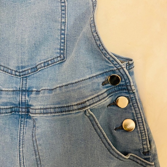 Denim overall shorts ☀️Size S - Picture 2 of 3